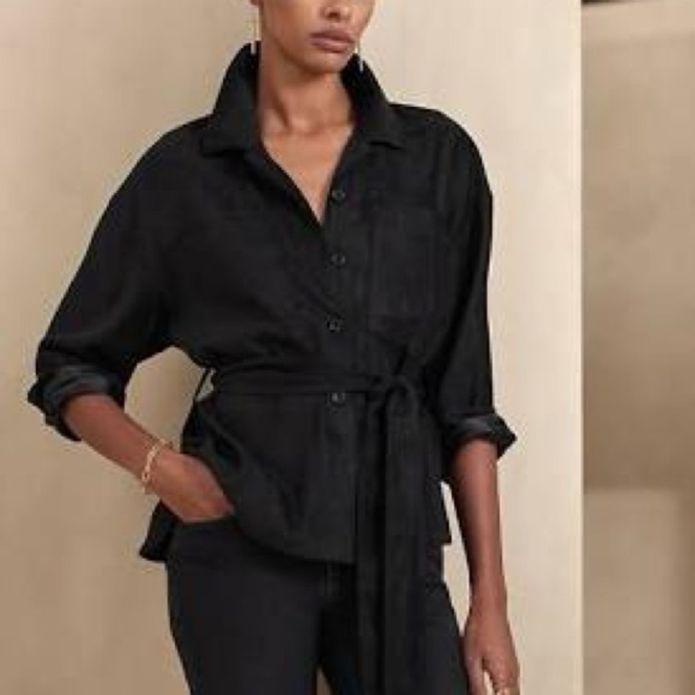 NWT L Banana Republic Black Button-Up Top belted shirt - Picture 2 of 9